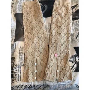 Cream leg warmers